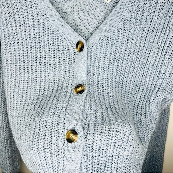 Moon and Madison Cropped Chunky Knit Button Up Cropped Cardigan Size Large - Picture 8 of 11
